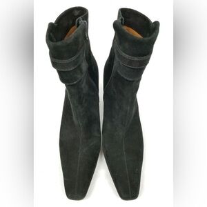 Salvatore Ferragamo Suede
Ankle heel Boots